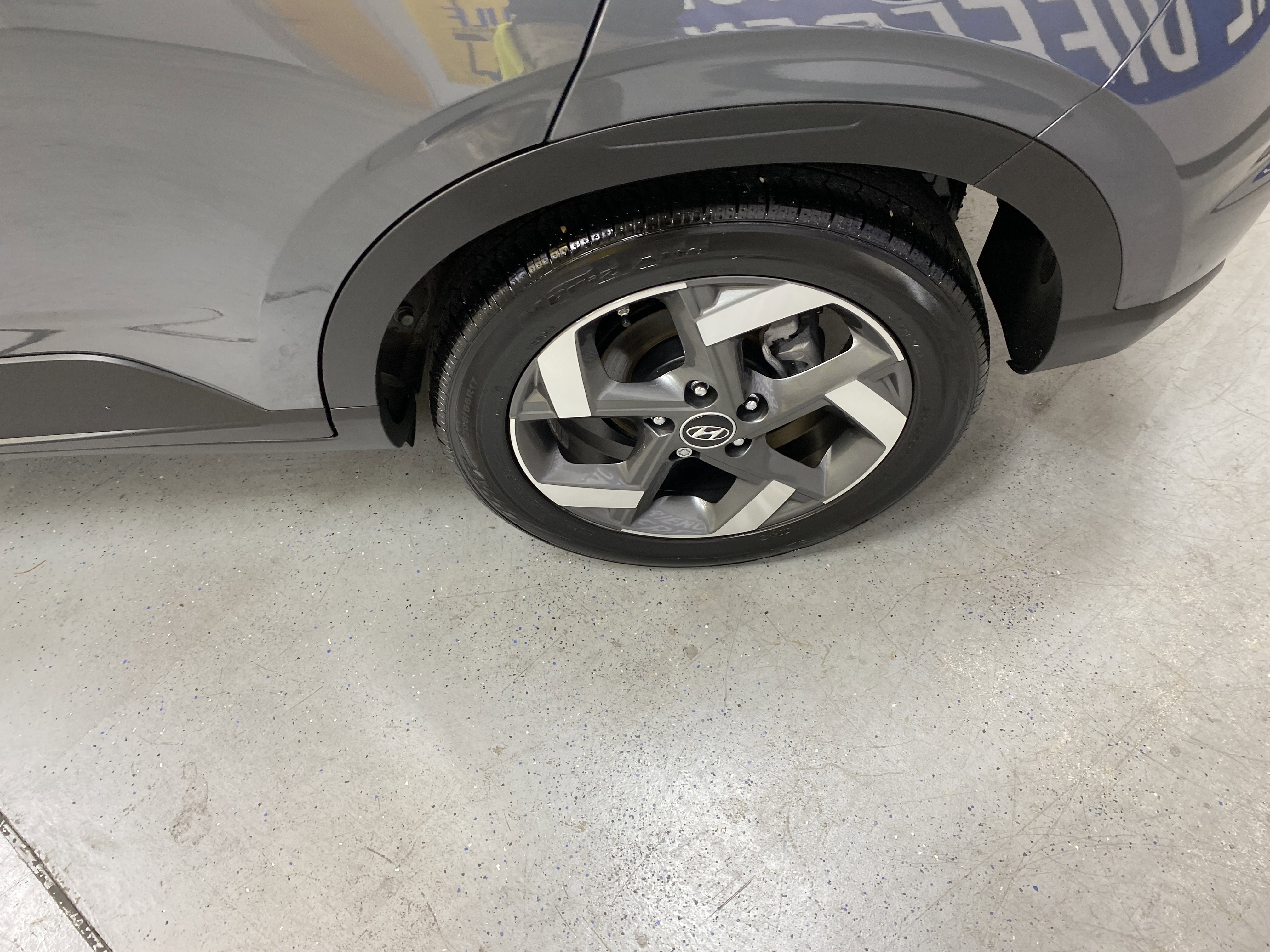 Used 2024 Hyundai Venue SEL image 12