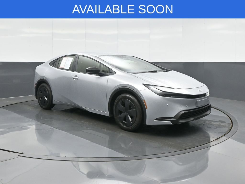 Used 2026 Toyota Prius LE FWD image 1