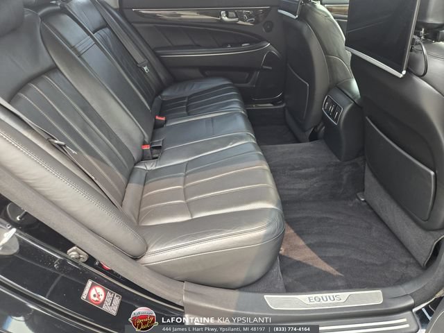 Used 2011 Hyundai Equus Signature RWD image 29