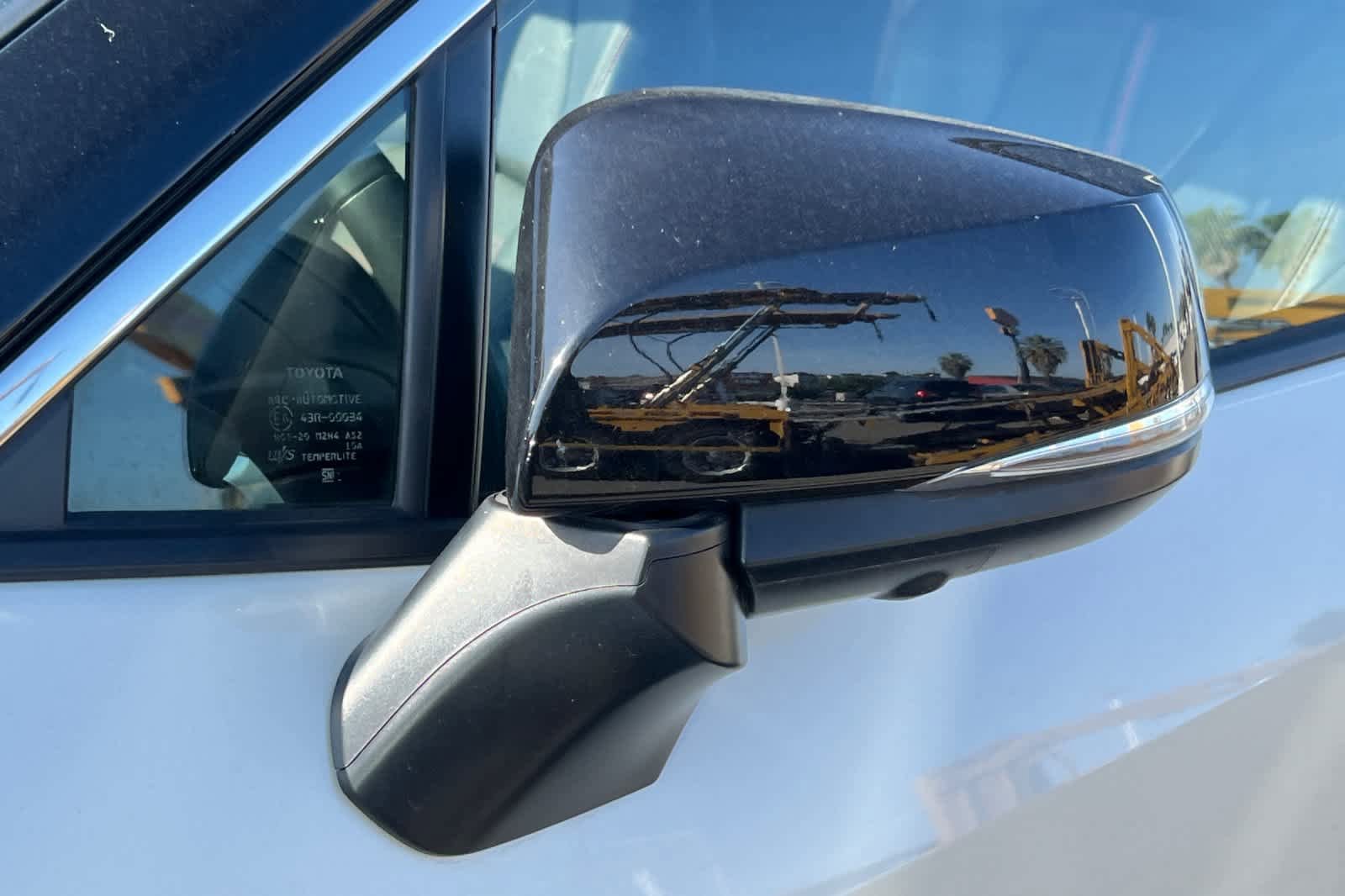 Used 2022 Toyota RAV4 XSE AWD/4WD image 9