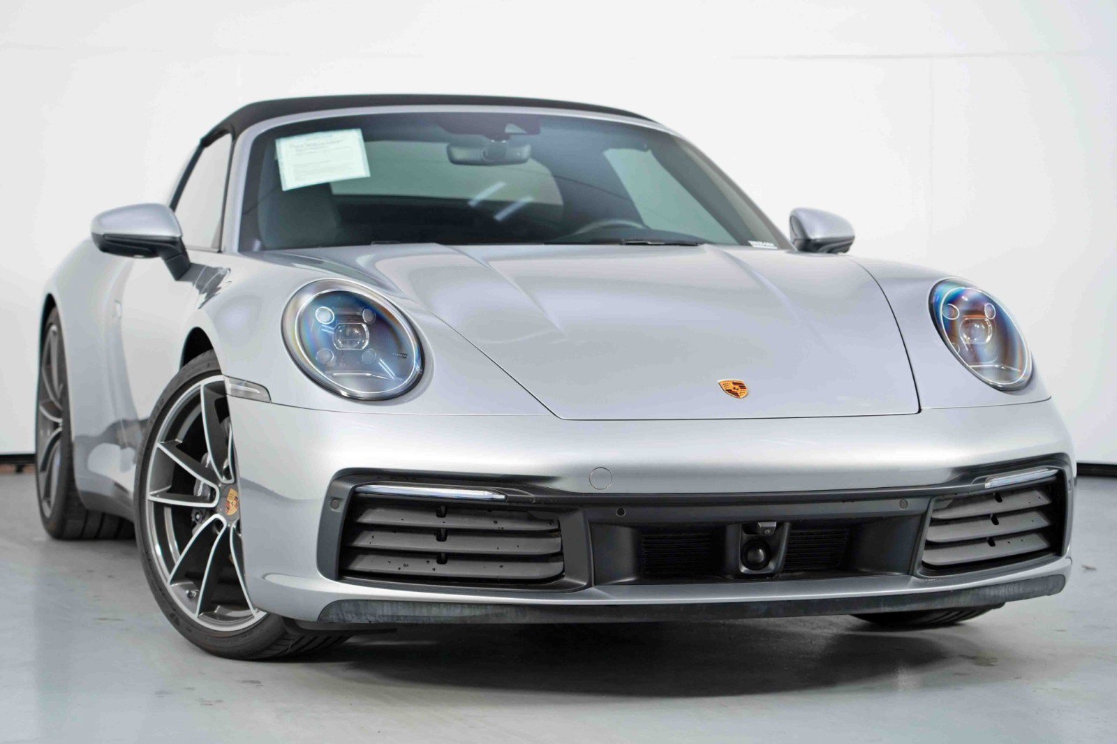 Used 2024 Porsche 911 Targa 4 w/ Premium Package image 4