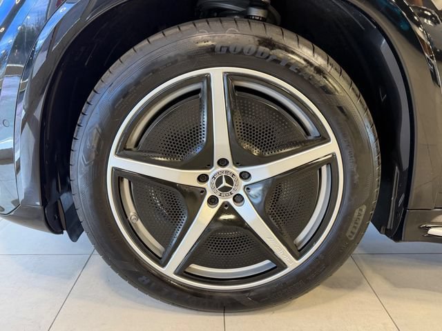 Used 2023 Mercedes-Benz EQS 580 4MATIC SUV image 43