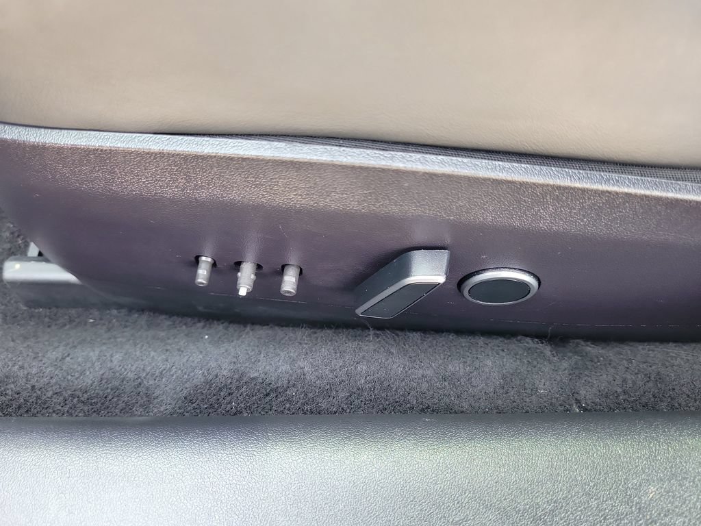 Used 2022 Tesla Model 3 Performance AWD/4WD image 17