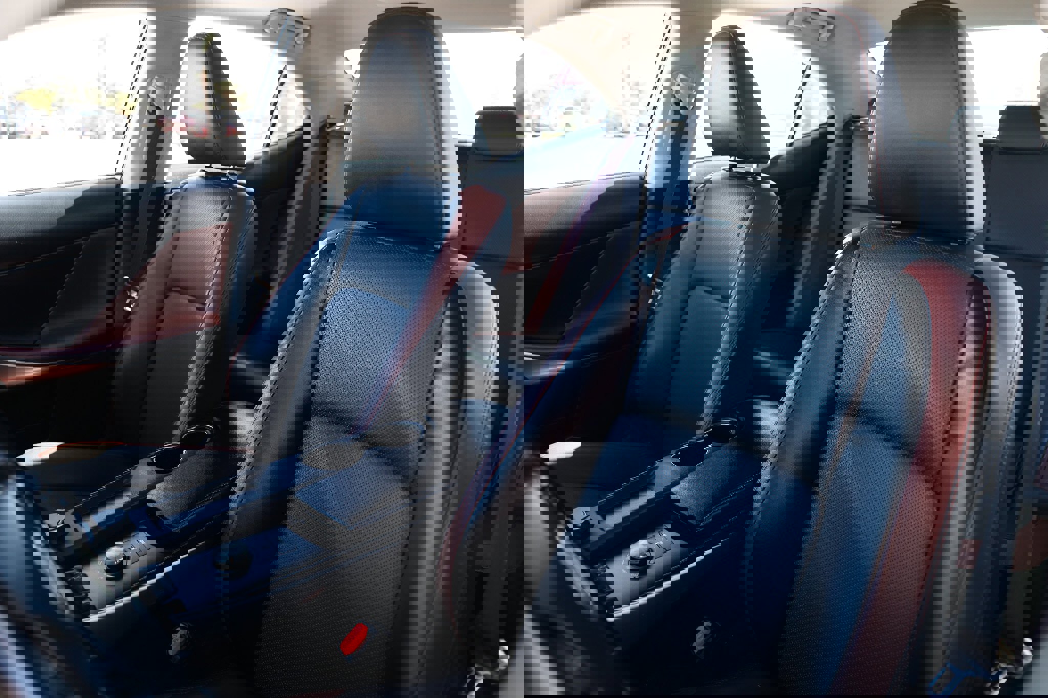 Used 2017 Lexus IS 200t image 9