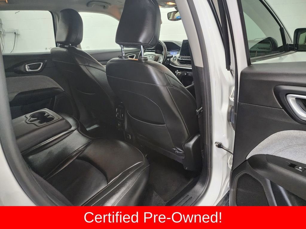 Certified 2022 Jeep Compass Latitude image 29