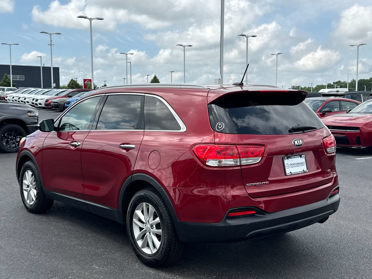 Used 2017 Kia Sorento FWD image 5