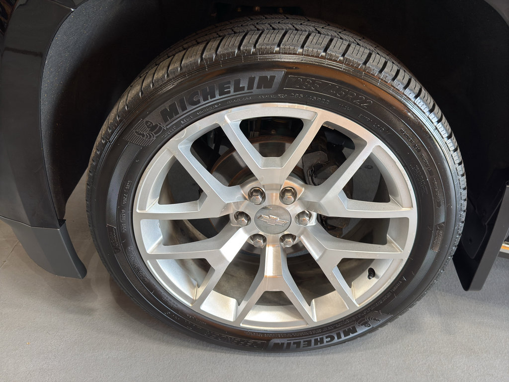 Used 2020 Chevrolet Tahoe Premier AWD/4WD image 9