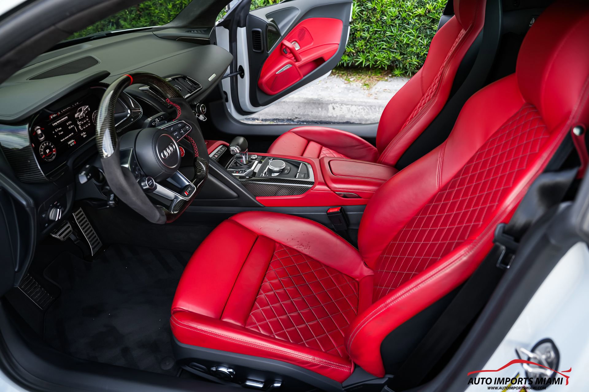 Used 2020 Audi R8 V10 w/ Carbon Exterior Package image 54