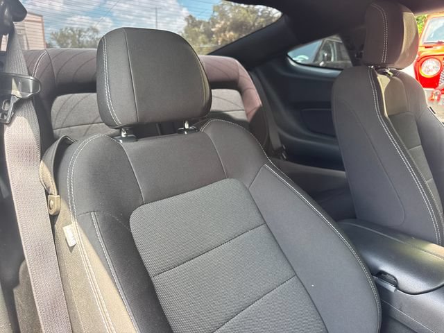Used 2016 Ford Mustang Coupe RWD image 22
