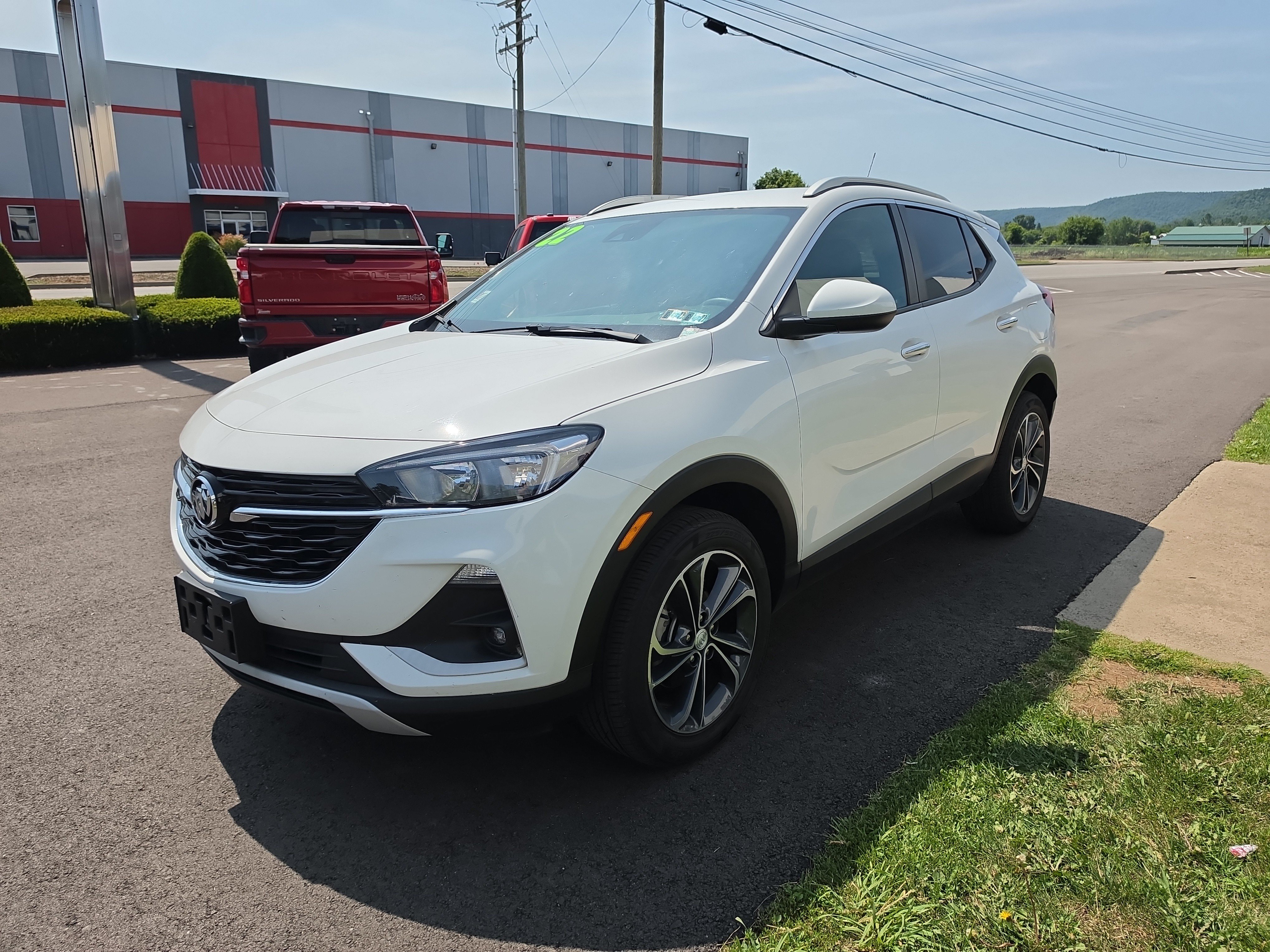 Used 2022 Buick Encore GX Select AWD/4WD image 8