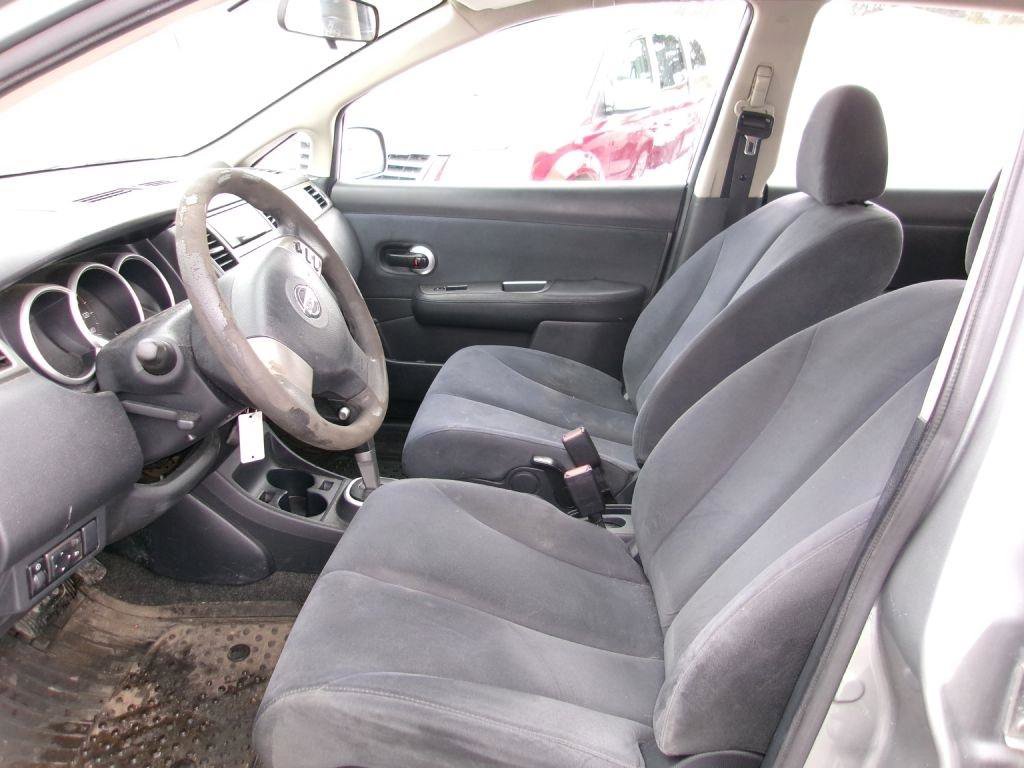 Used 2009 Nissan Versa 1.8 S w/ PWR Pkg image 7