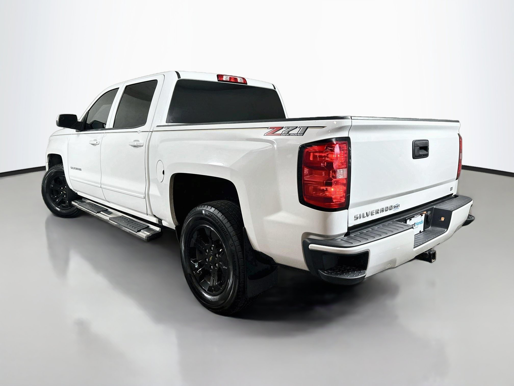 Used 2018 Chevrolet Silverado 1500 LT w/ All Star Edition AWD/4WD image 5