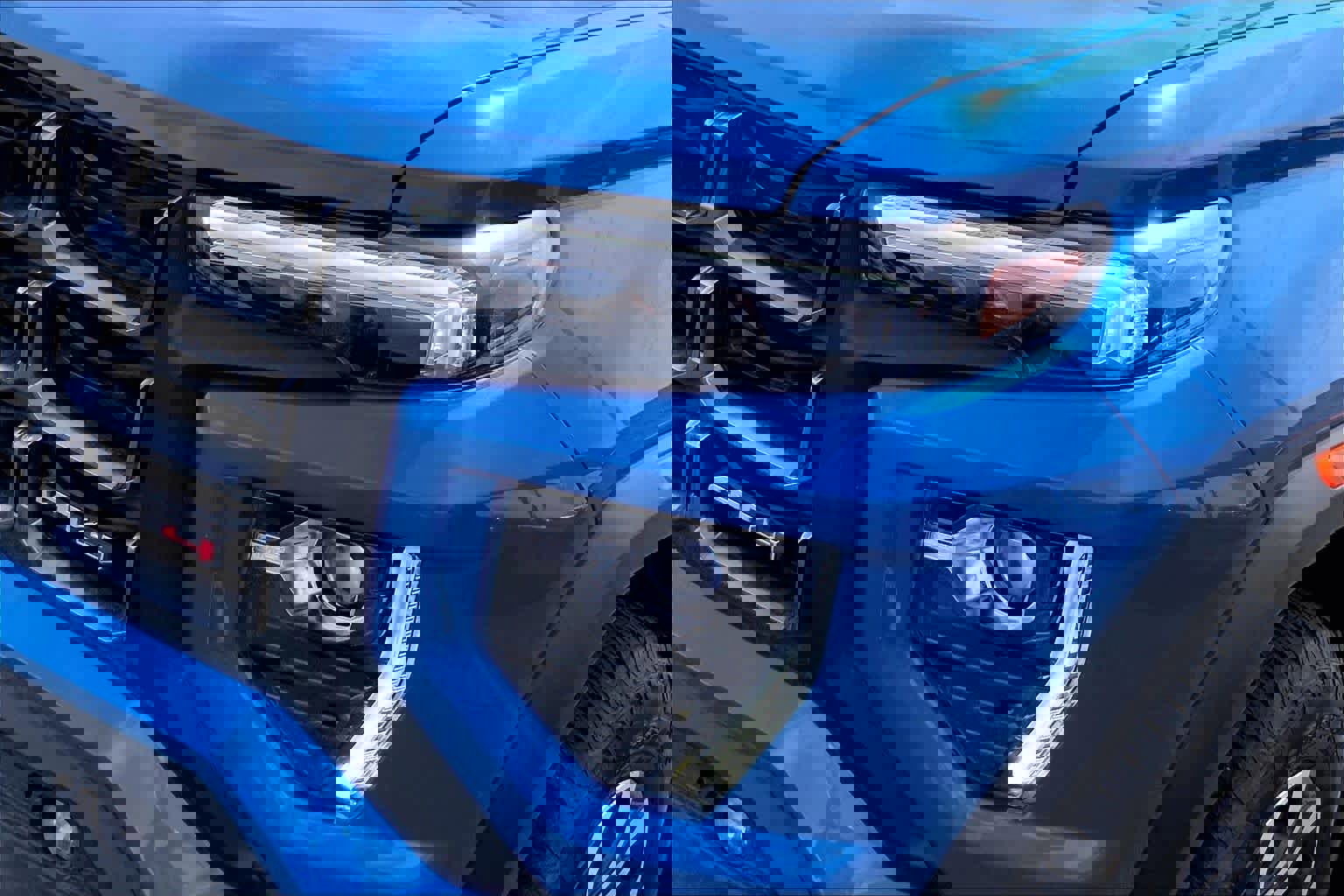 Used 2024 GMC Canyon AT4 w/ Technology Package image 28