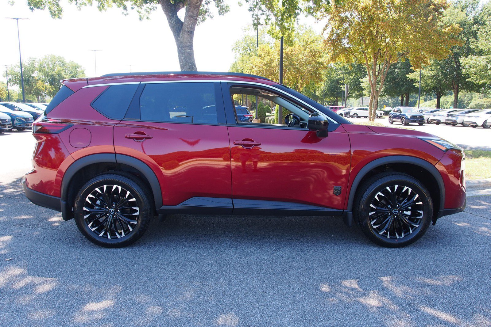 New 2026 Nissan Rogue Dark Armor FWD image 8