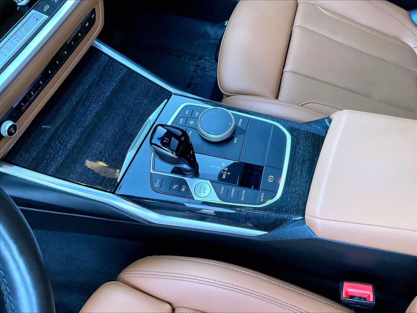 Used 2022 BMW 330e w/ M Sport Package RWD image 19