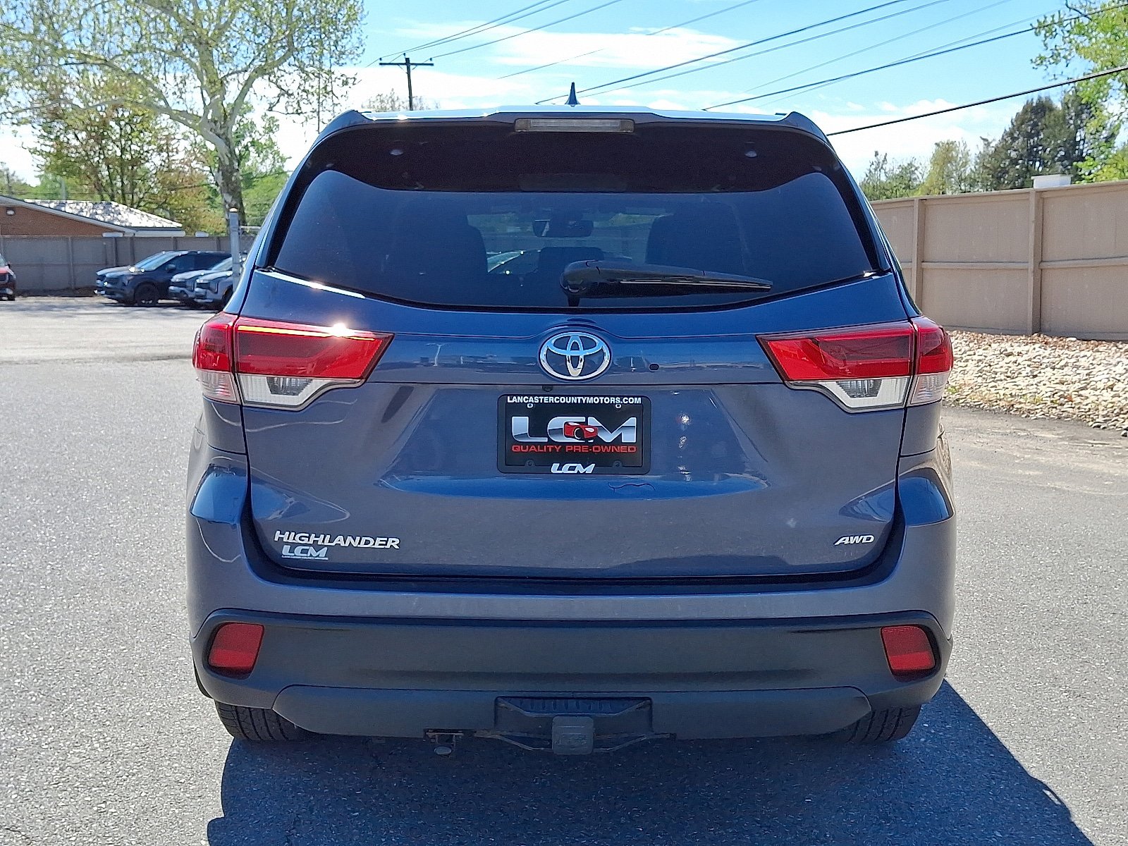 Used 2017 Toyota Highlander XLE AWD/4WD image 6
