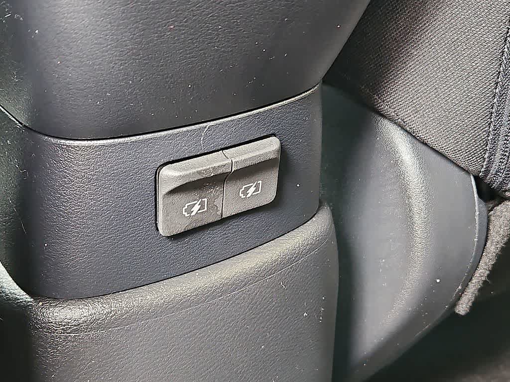 Used 2021 Nissan Kicks S FWD image 24
