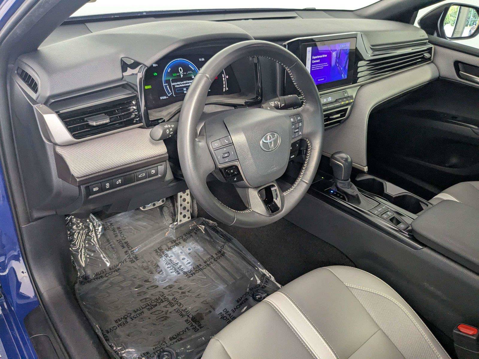 Certified 2025 Toyota Camry SE w/ Convenience Package FWD image 11