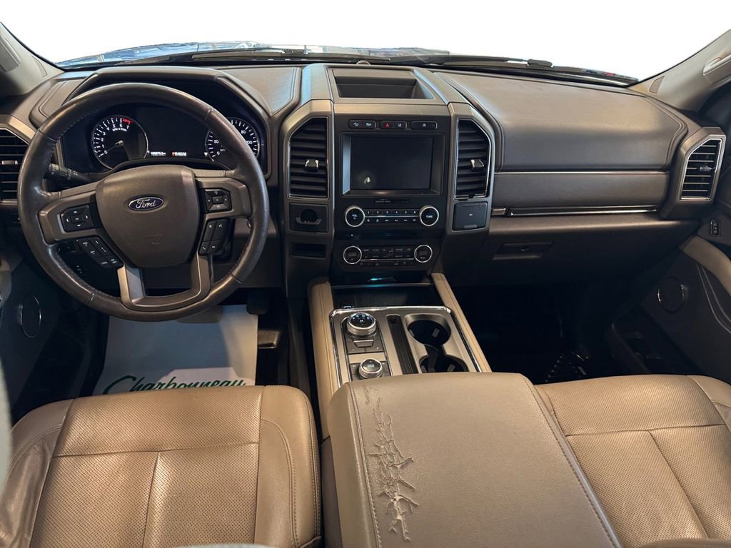 Used 2018 Ford Expedition Max XLT w/ Equipment Group 202A AWD/4WD image 12