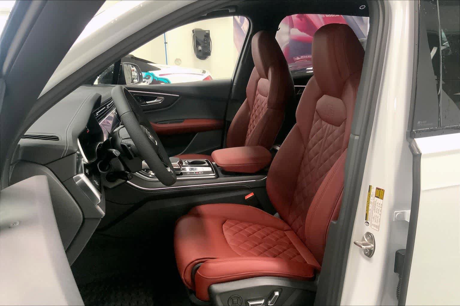 New 2026 Audi SQ7 Premium Plus image 11