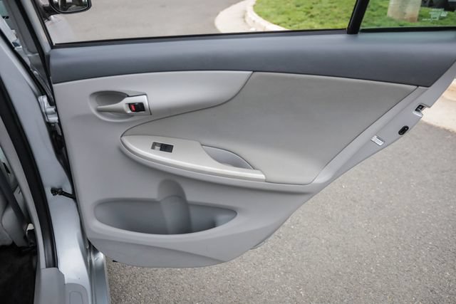 Used 2010 Toyota Corolla LE FWD image 59