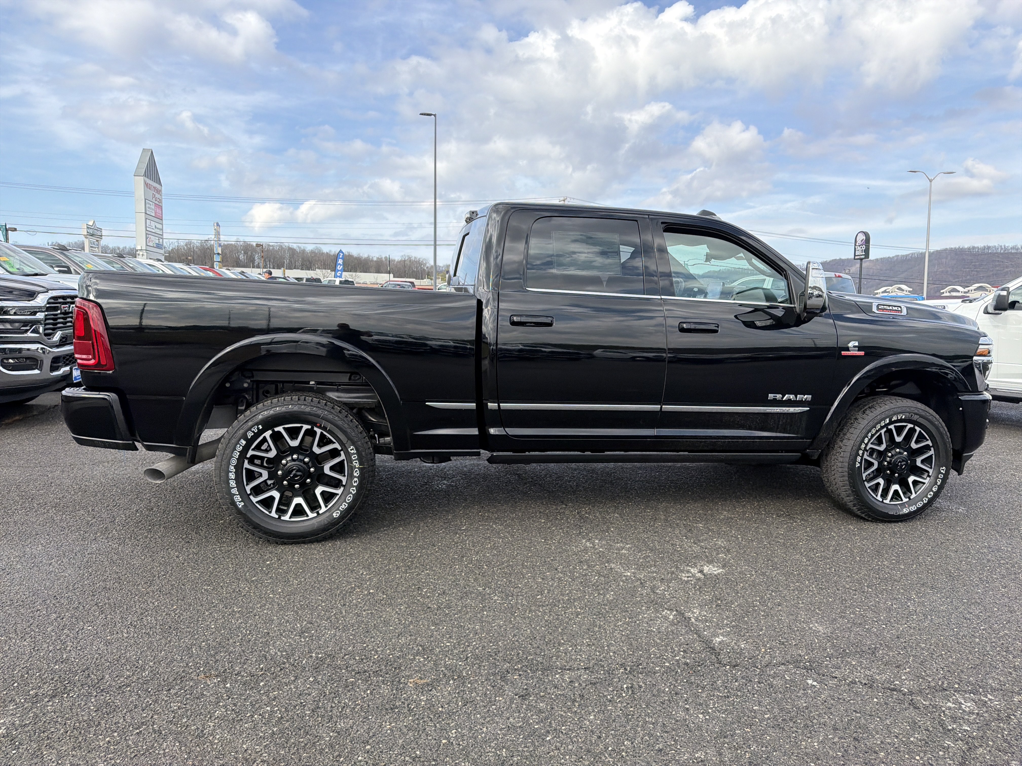 New 2026 RAM 2500 Limited AWD/4WD image 5
