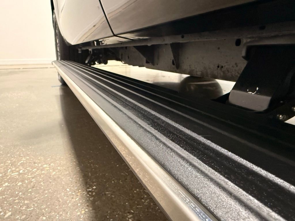 Used 2021 Ford Expedition Limited w/ Cargo Package image 13