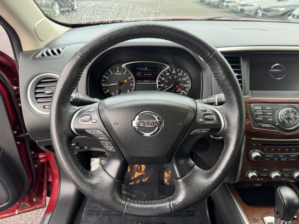 Used 2019 Nissan Pathfinder Platinum image 20