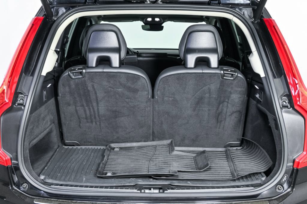 Certified 2023 Volvo XC90 B6 Core w/ Protection Package Premier AWD/4WD image 32