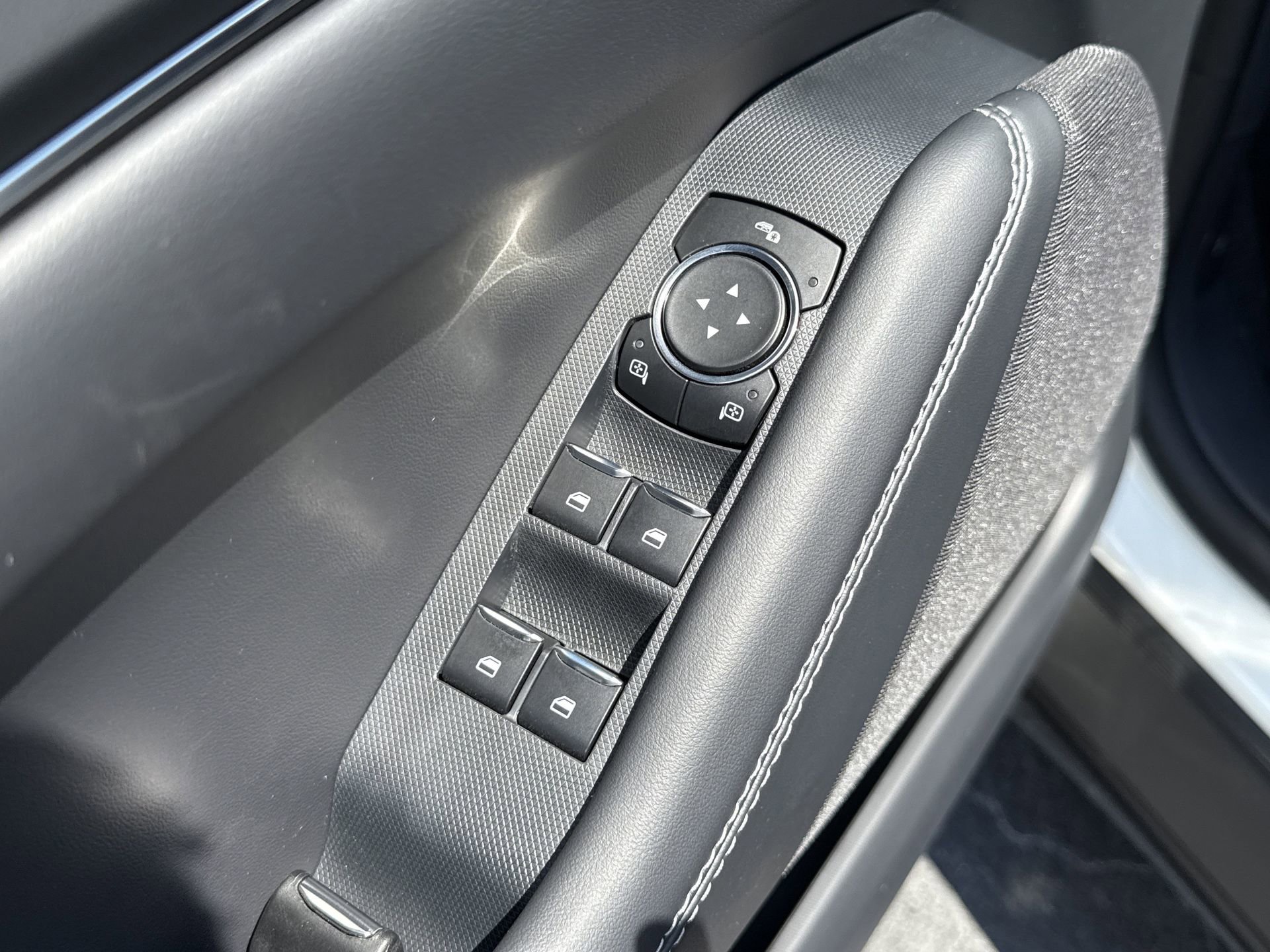 New 2025 Ford Mustang Mach-E Select w/ Interior Protection Package image 17