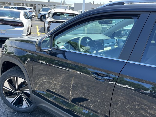 New 2026 Volkswagen Taos SE AWD/4WD image 12