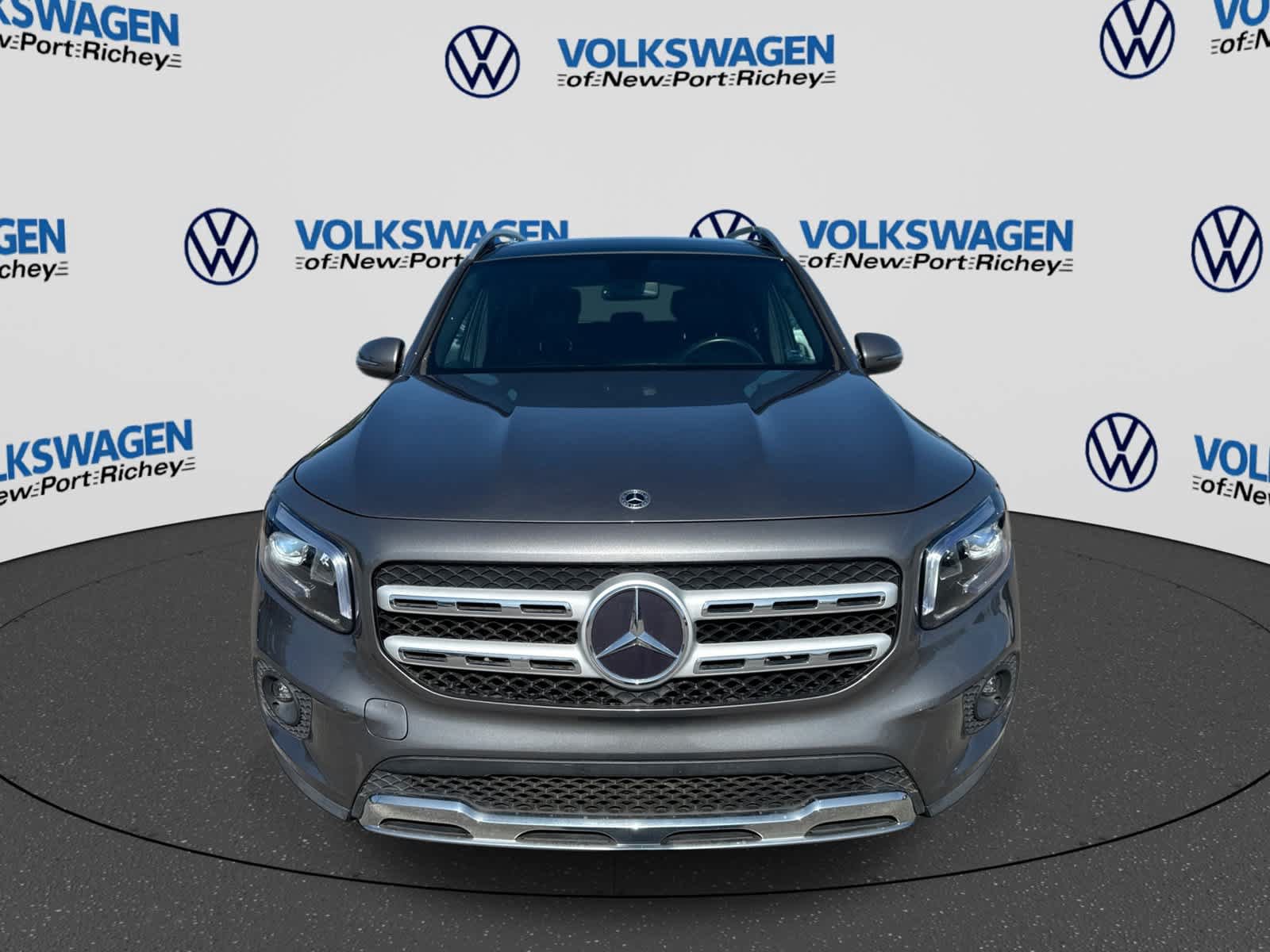 Used 2023 Mercedes-Benz GLB 250 w/ Premium Package image 17