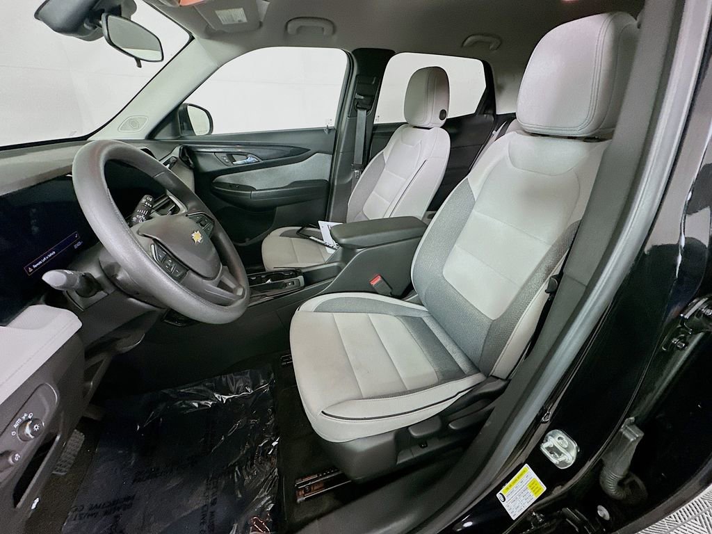 Used 2024 Chevrolet TrailBlazer LS w/ LS Convenience Package image 27