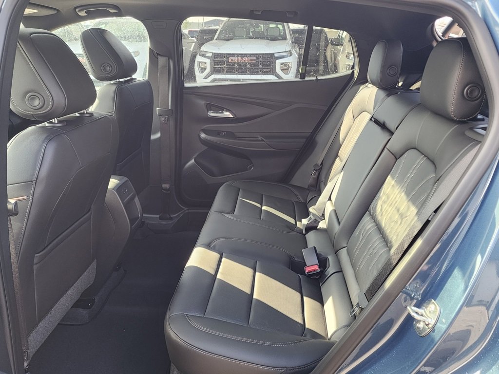 New 2026 Buick Envista Avenir image 40