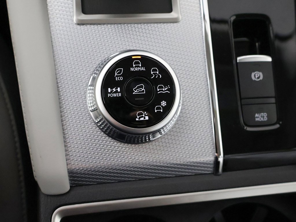 New 2025 Mitsubishi Outlander SEL image 59