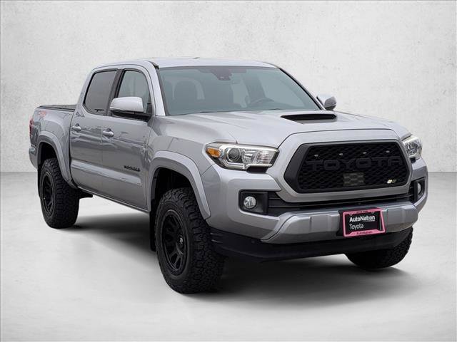 Used 2019 Toyota Tacoma TRD Sport AWD/4WD image 3