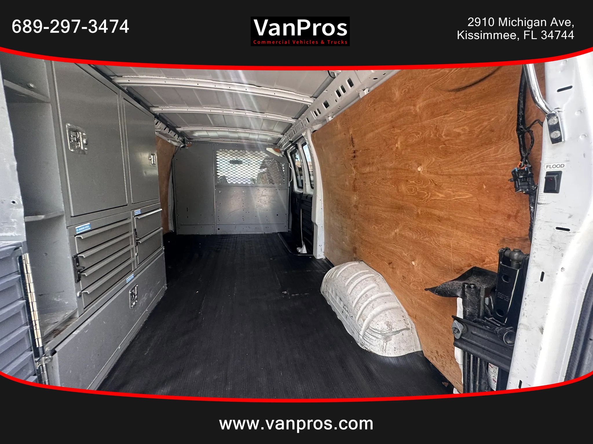 Used 2013 Chevrolet Express 3500 Extended image 14