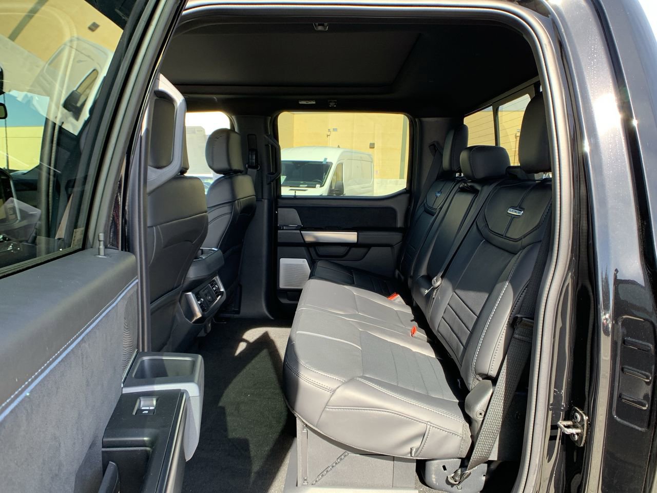 New 2025 Ford F250 Platinum image 21