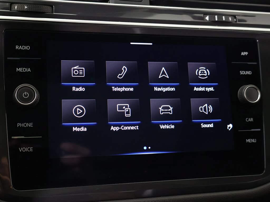 Used 2024 Volkswagen Tiguan SE R-Line AWD/4WD image 45