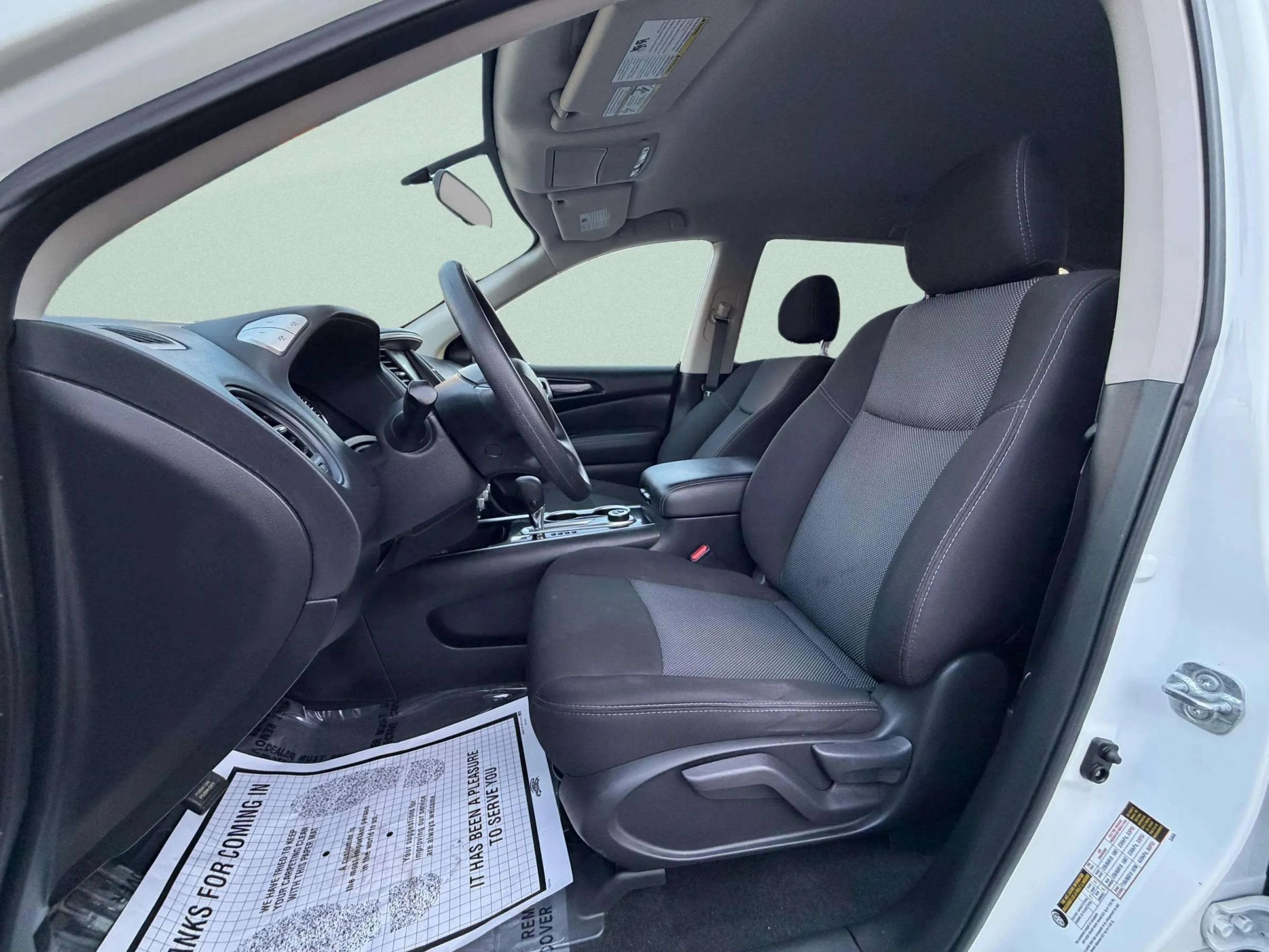 Used 2020 Nissan Pathfinder S AWD/4WD image 9