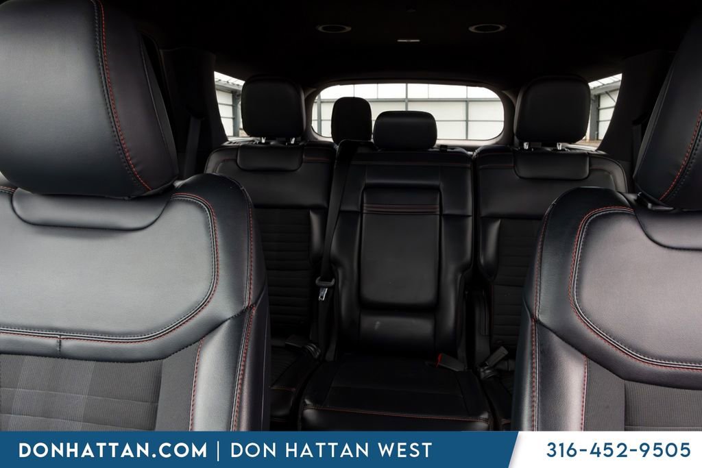 Used 2025 Ford Explorer ST-Line w/ ST-Line Street Pack AWD/4WD image 16