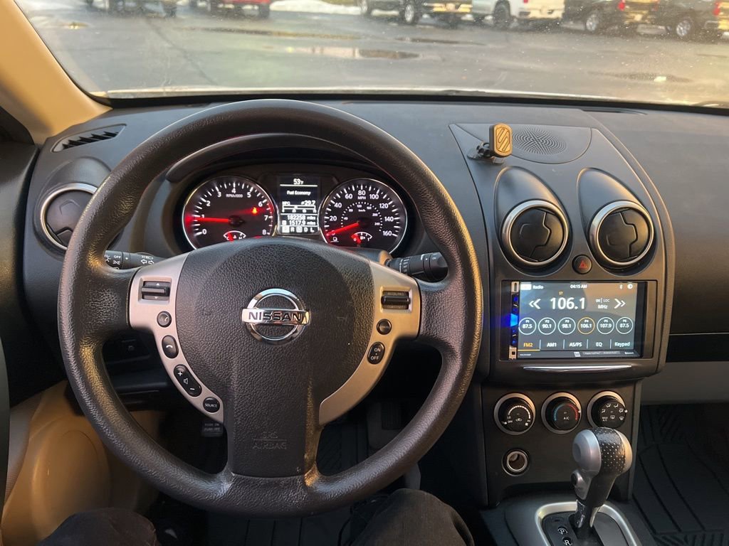 Used 2013 Nissan Rogue SV image 21