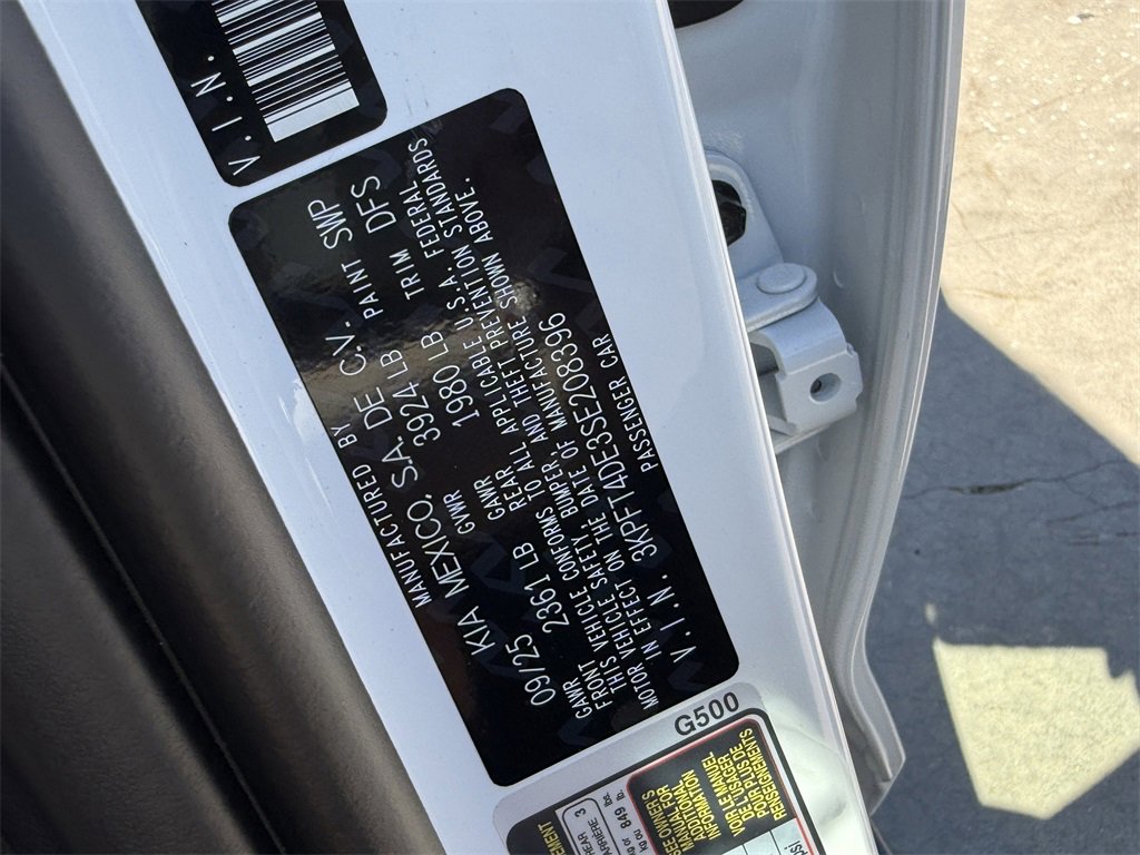 New 2025 Kia K4 LXS image 30