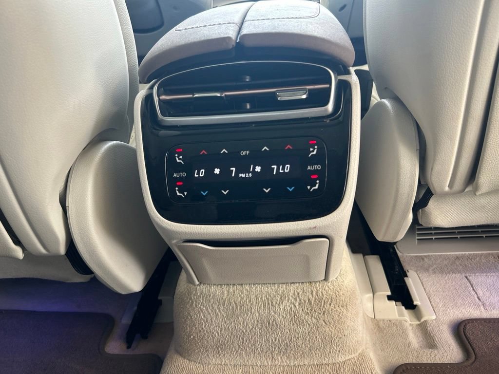 Used 2022 Mercedes-Benz EQS 450+ Sedan w/ Exclusive Trim Package image 30
