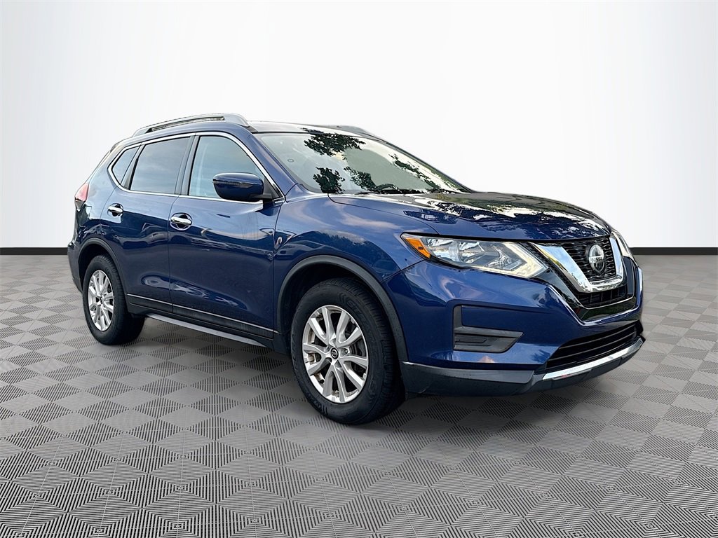 Used 2018 Nissan Rogue SV image 4