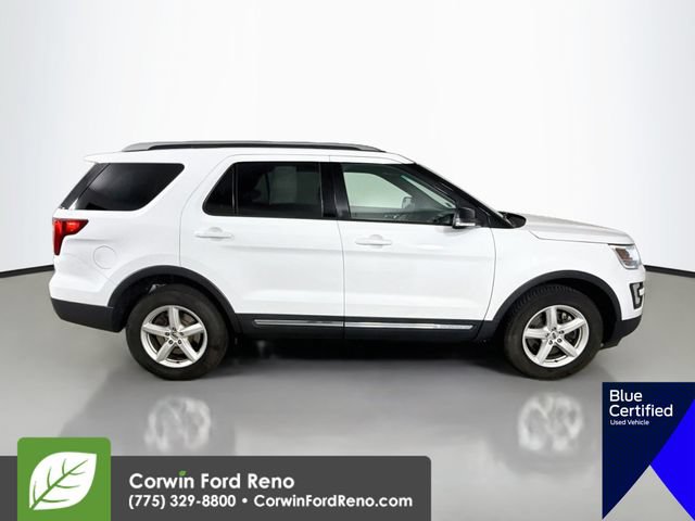 Used 2017 Ford Explorer XLT w/ Equipment Group 201A AWD/4WD image 10