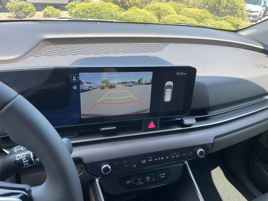 New 2026 Kia Carnival EX FWD image 15
