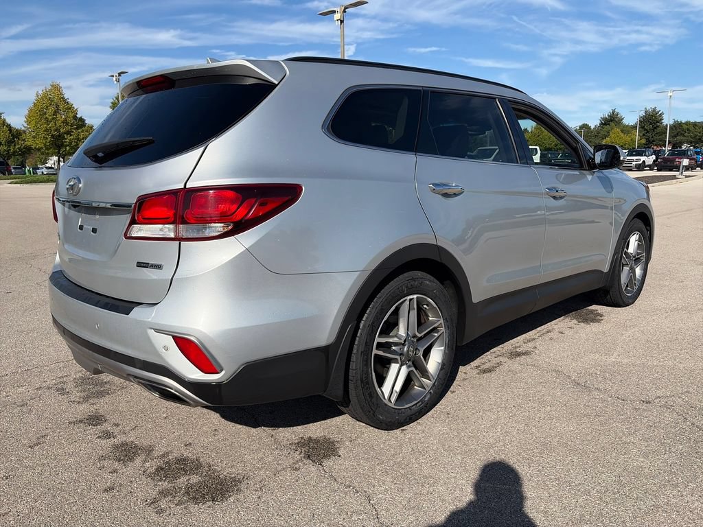 Used 2017 Hyundai Santa Fe AWD image 7