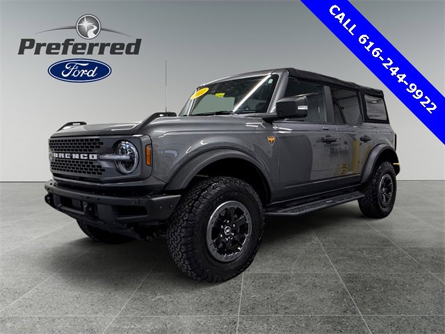Used 2022 Ford Bronco Badlands image 2