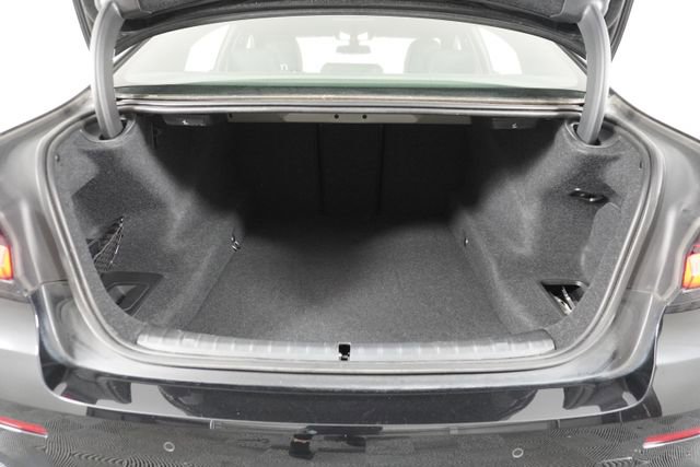 Used 2021 BMW 530i w/ Premium Package image 38